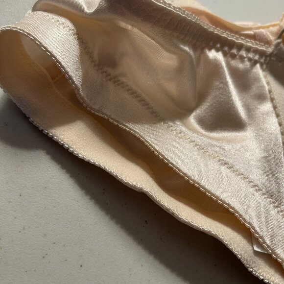 WARNER'S SOFT WIRELESS COMFORT WITH STRETCH BRA SIZE 42C - NEW!!!! - Picture 5 of 12